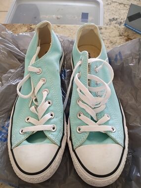 Converse Tiffany Blue Low-Top Canvas Sneakers EUC 8